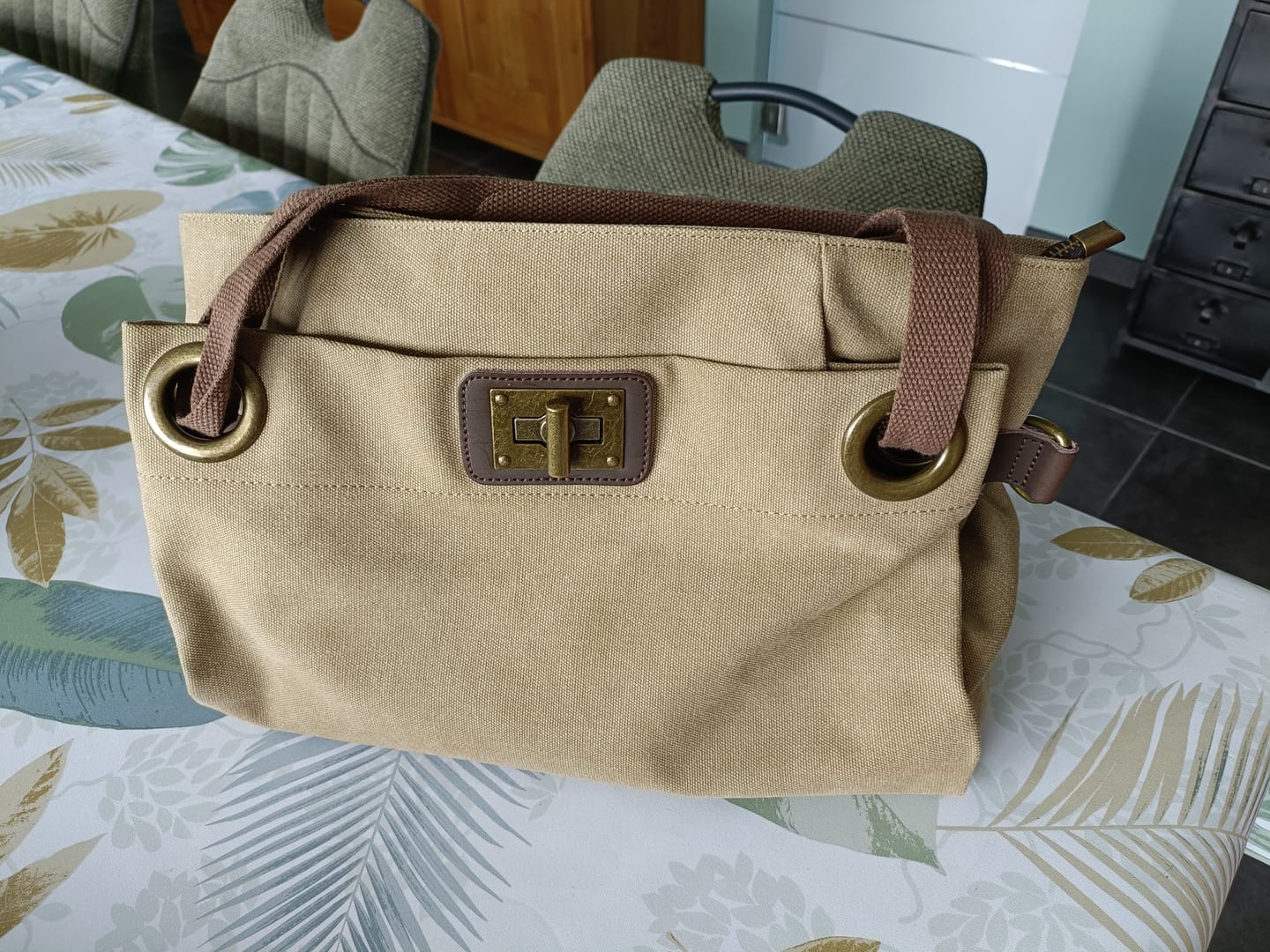 Customer photo review of PONT-DES-ARTS (MEDIUM)
