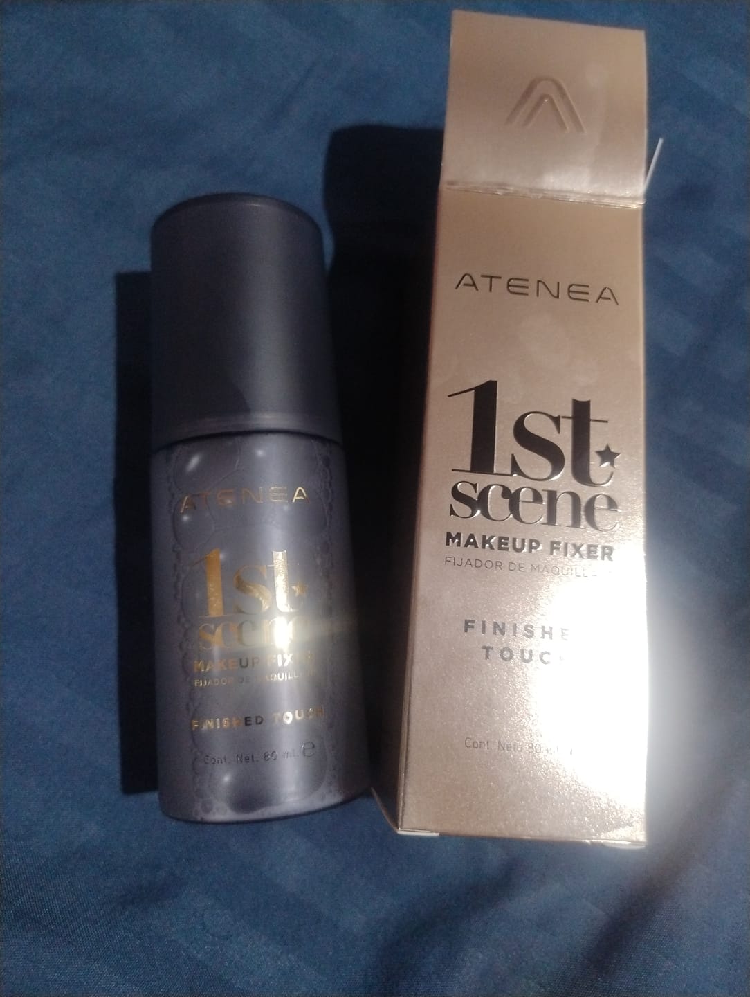 Customer photo review of FIJADOR DE MAQUILLAJE 1ST SCENE