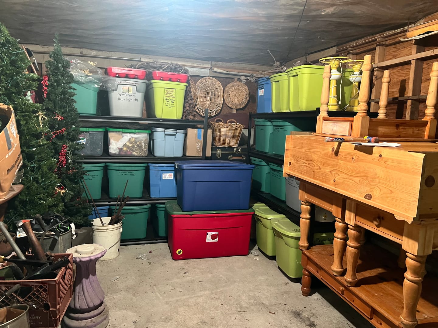 Customer photo review of Reibii 4-Tier 2650LBS Heavy Duty Industrial Garage Shelving Units,60" W Adjustable Metal Storage Shelves Racks for Garage, Warehouse, Basement