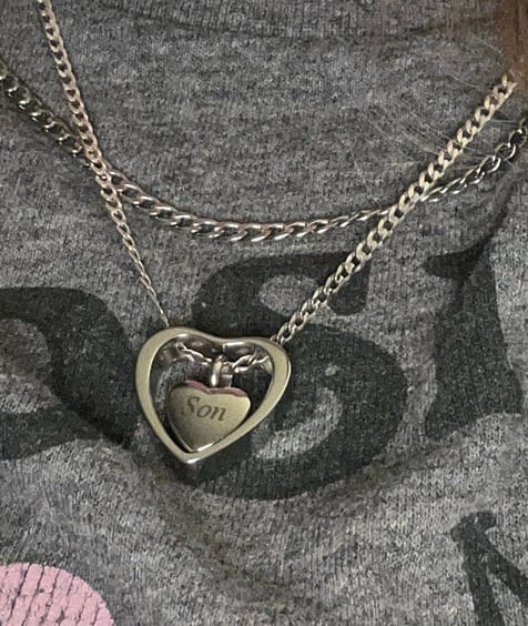 Customer photo review of Double Heart Pendant Cremation Urn Necklace for Ashes Memorial Jewelry-A003