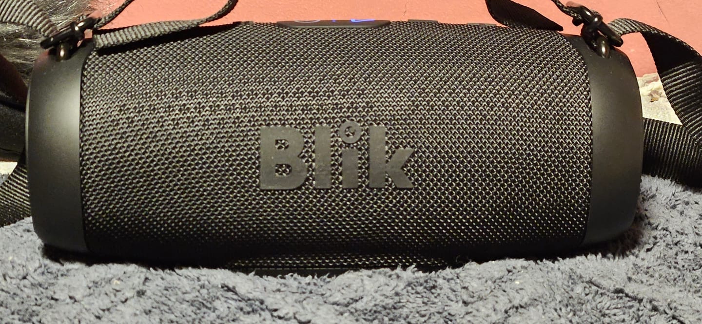 Customer photo review of Parlante Bluetooth Portátil Blik Powerbass30 30W RMS 15 Hrs