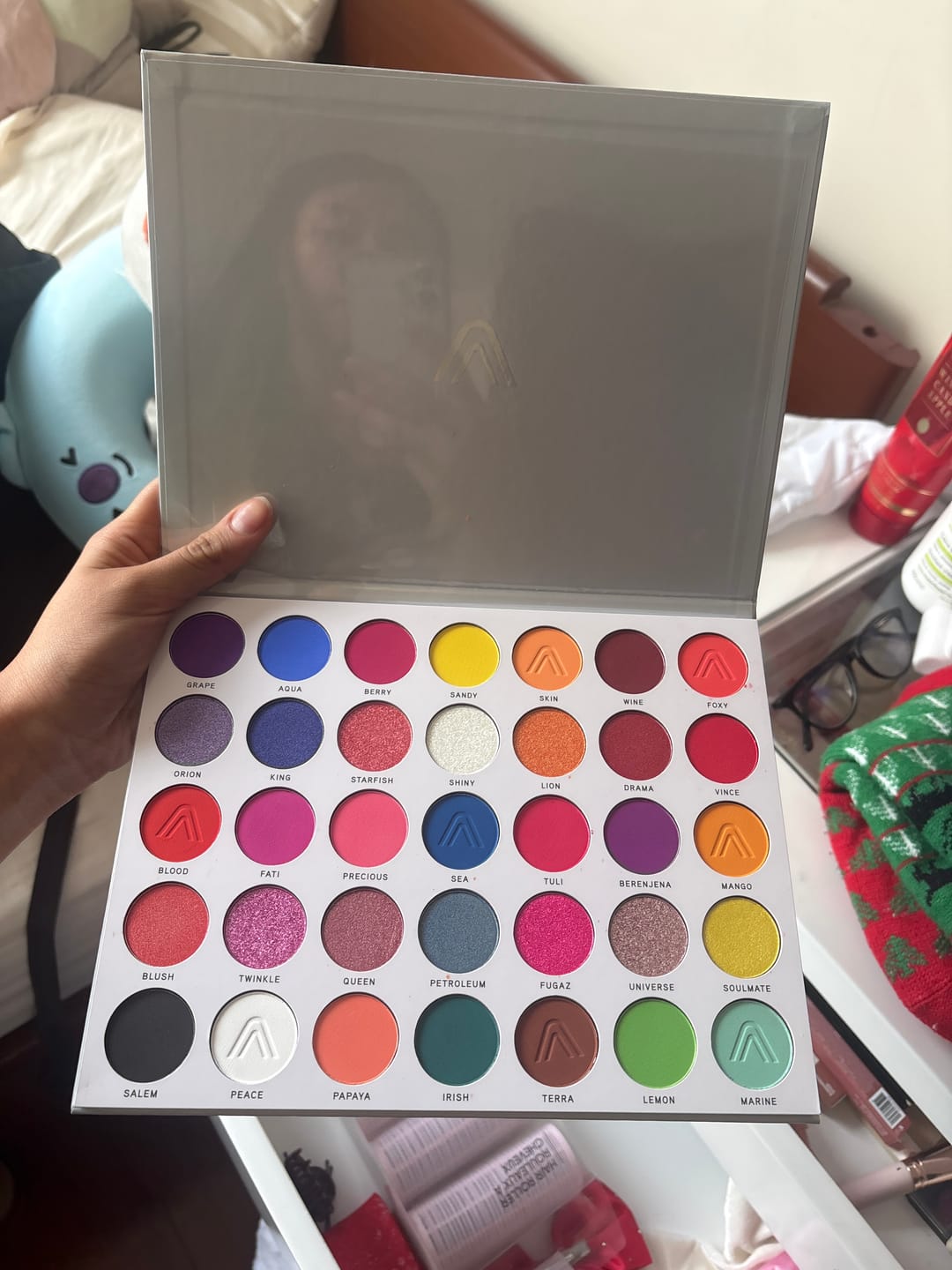 Customer photo review of PALETA DE SOMBRAS HAWAII | MAKEUP EXPERT