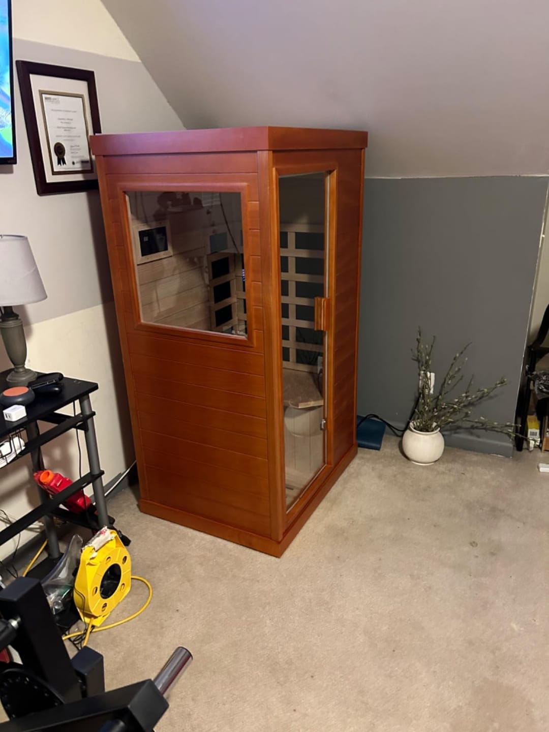 Customer photo review of Hosauna T-50C3 Far Infrared Sauna Home Sauna Spa Room Low-EMF