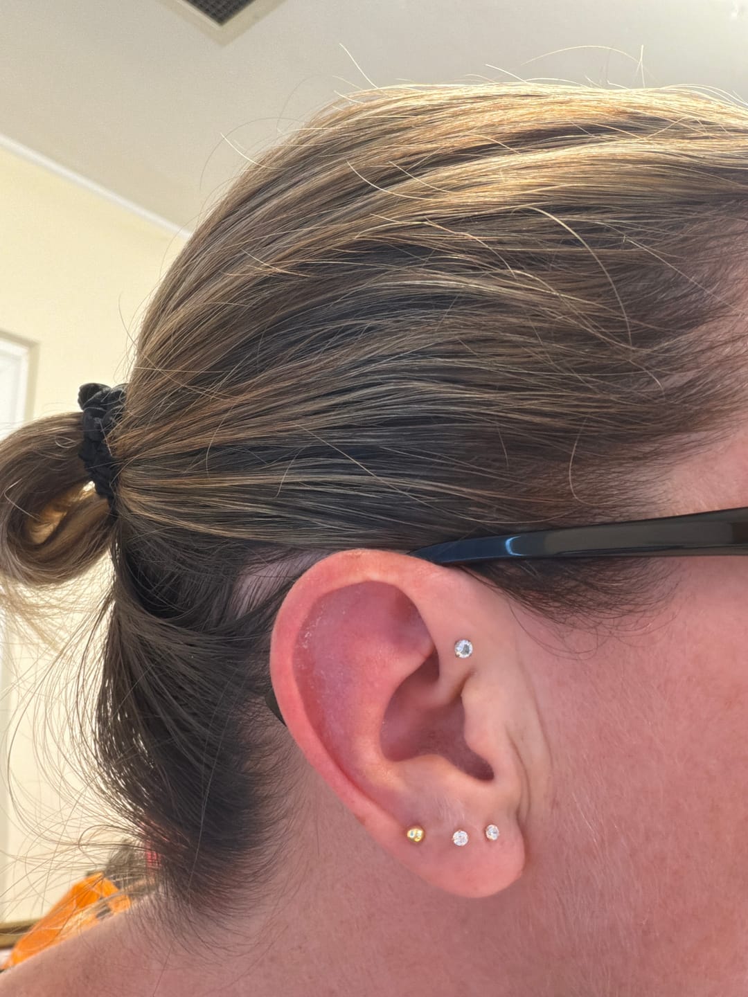 Customer photo review of Small Solitaire flatback Gold