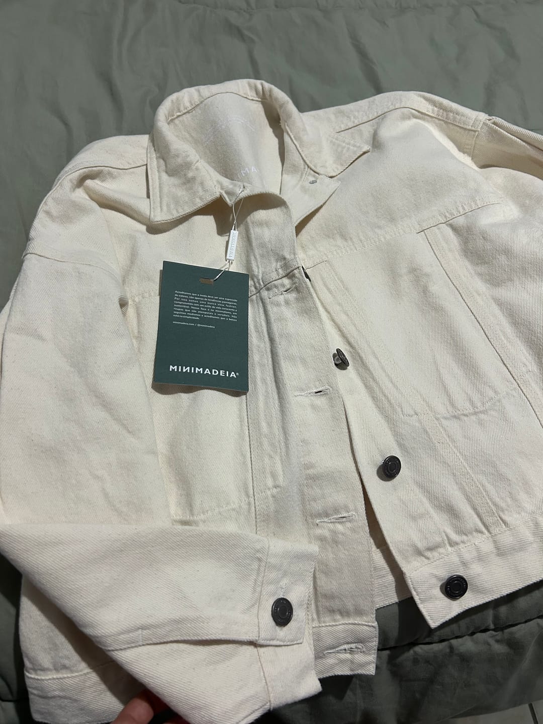 Customer photo review of Jaqueta Jeans Oversized Andiroba Bege