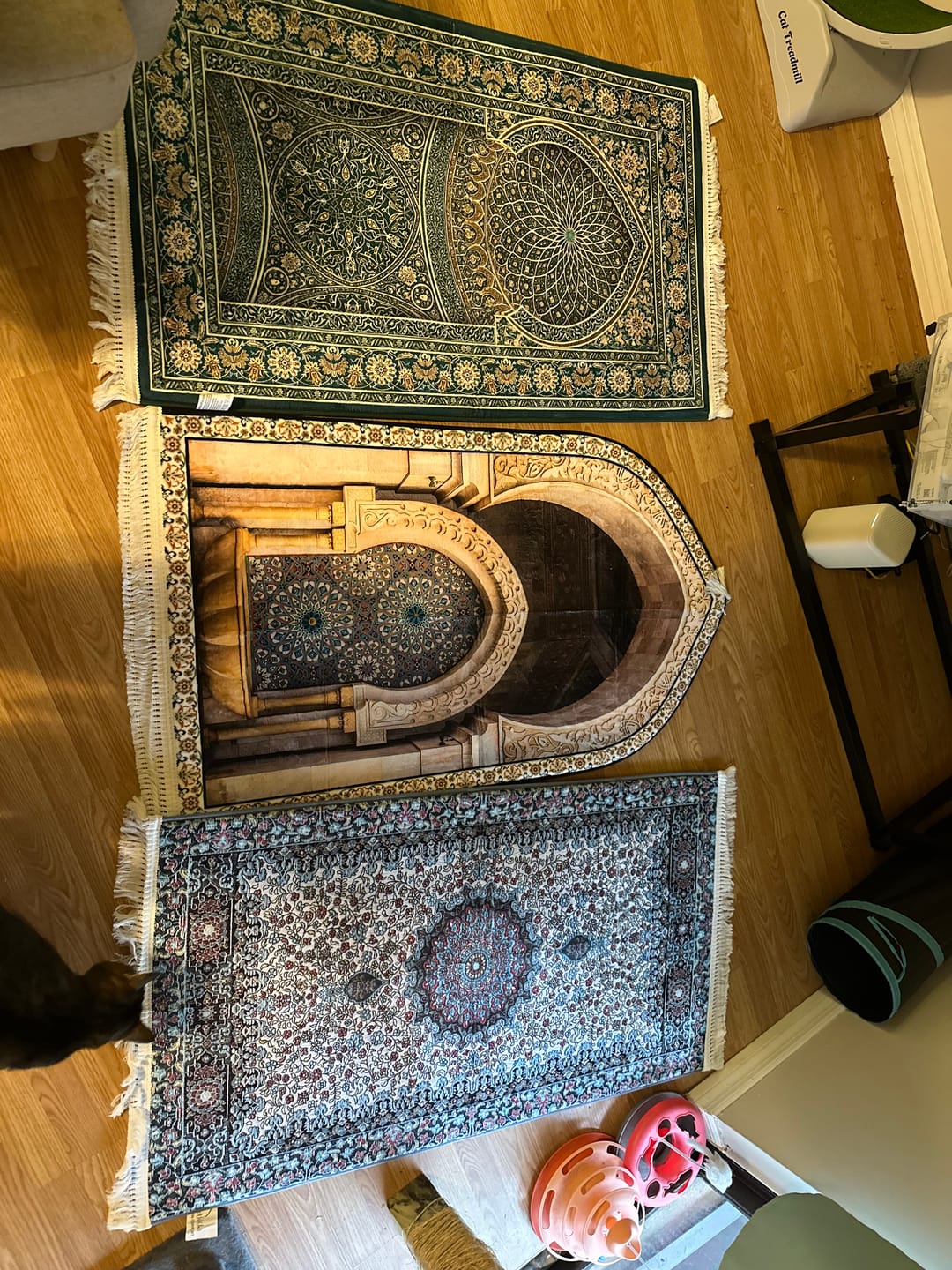 Customer photo review of Skylight Naseej Padded Prayer Mat