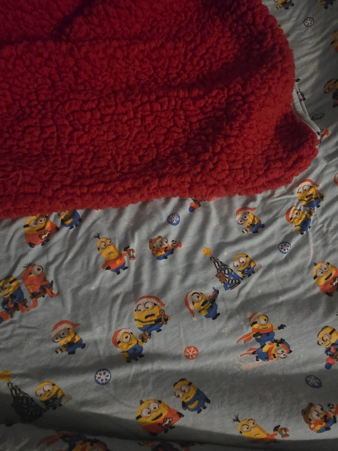 Customer photo review of Merry Minions Holiday Bamboo Sherpa Blanket