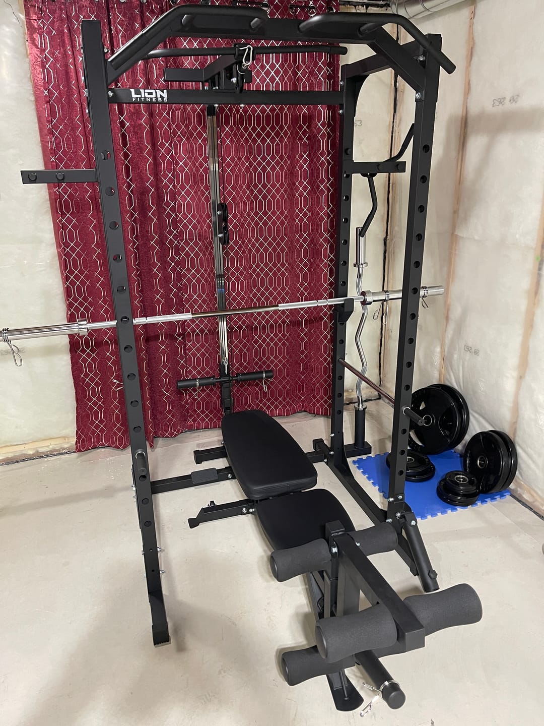 Customer photo review of Power rack Cage de musculation avec poulie haute et basse et accessoires