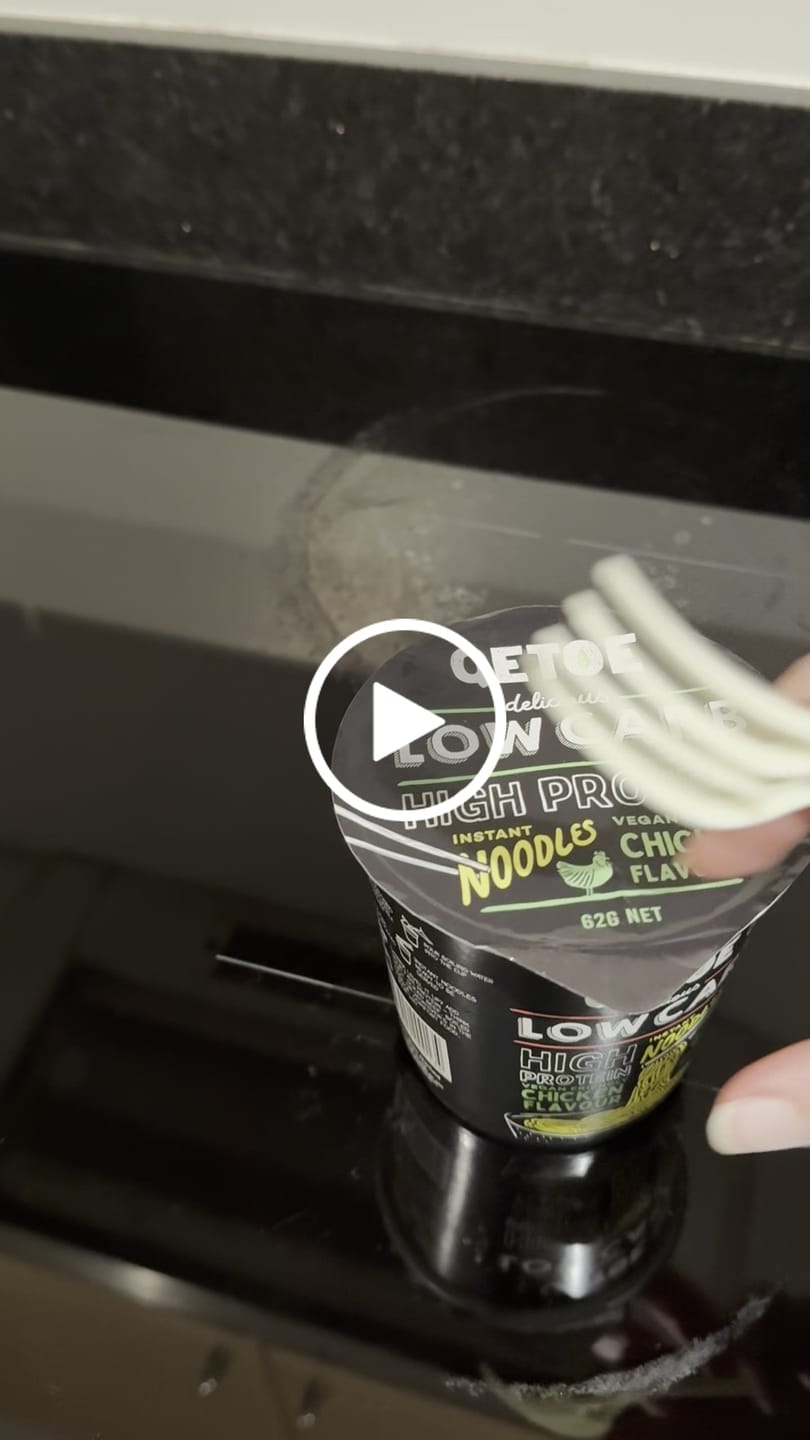 Customer video review of Qetoe Low Carb High Protein Instant Cup Noodle - COMBO 12 PACK