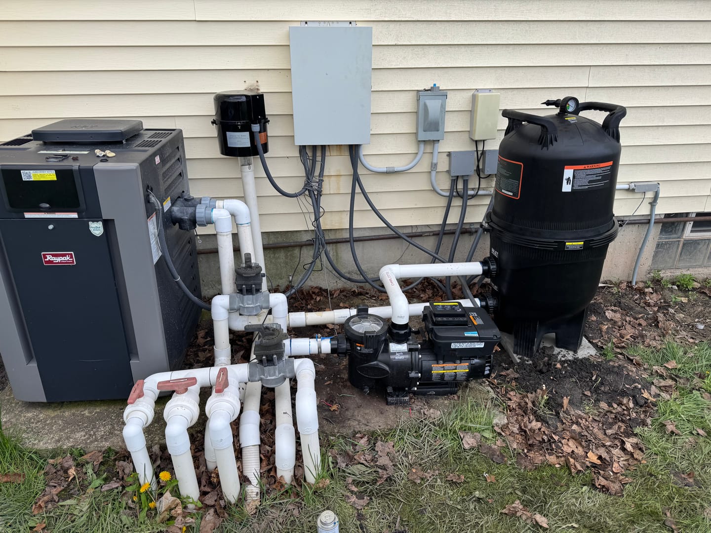 Customer photo review of Jandy Vs Flopro 2.7 Hp Variable-Speed Pump W/ Speedset Controller and 2 Aux Relays | VSFHP270DV2AS