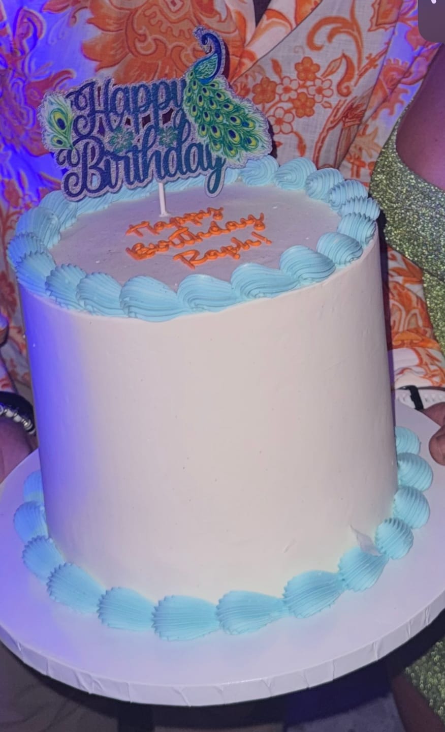 Customer photo review of ✨ Cake Size Upgrade Charge