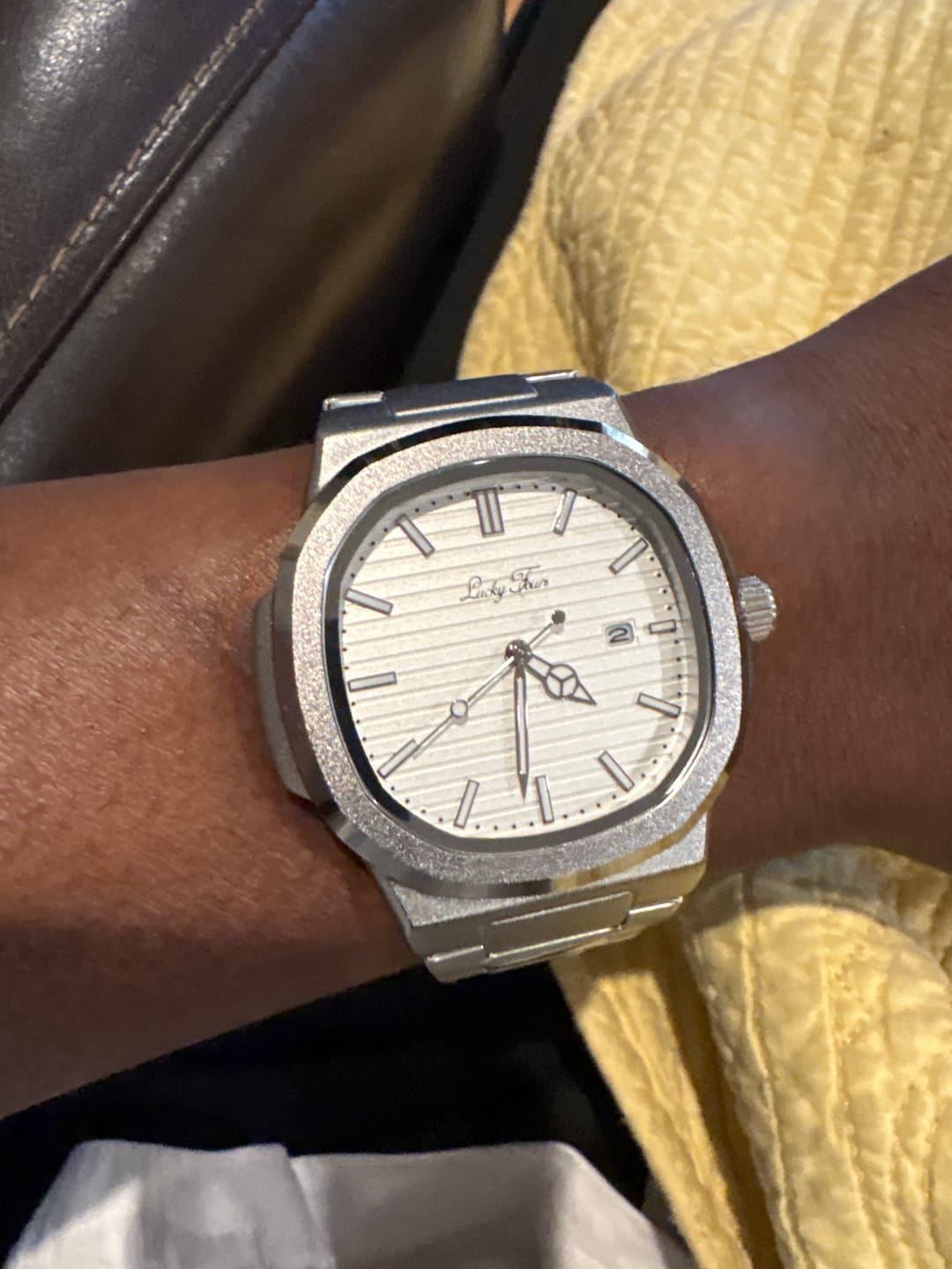 Customer photo review of Lucky Fours® Caspian