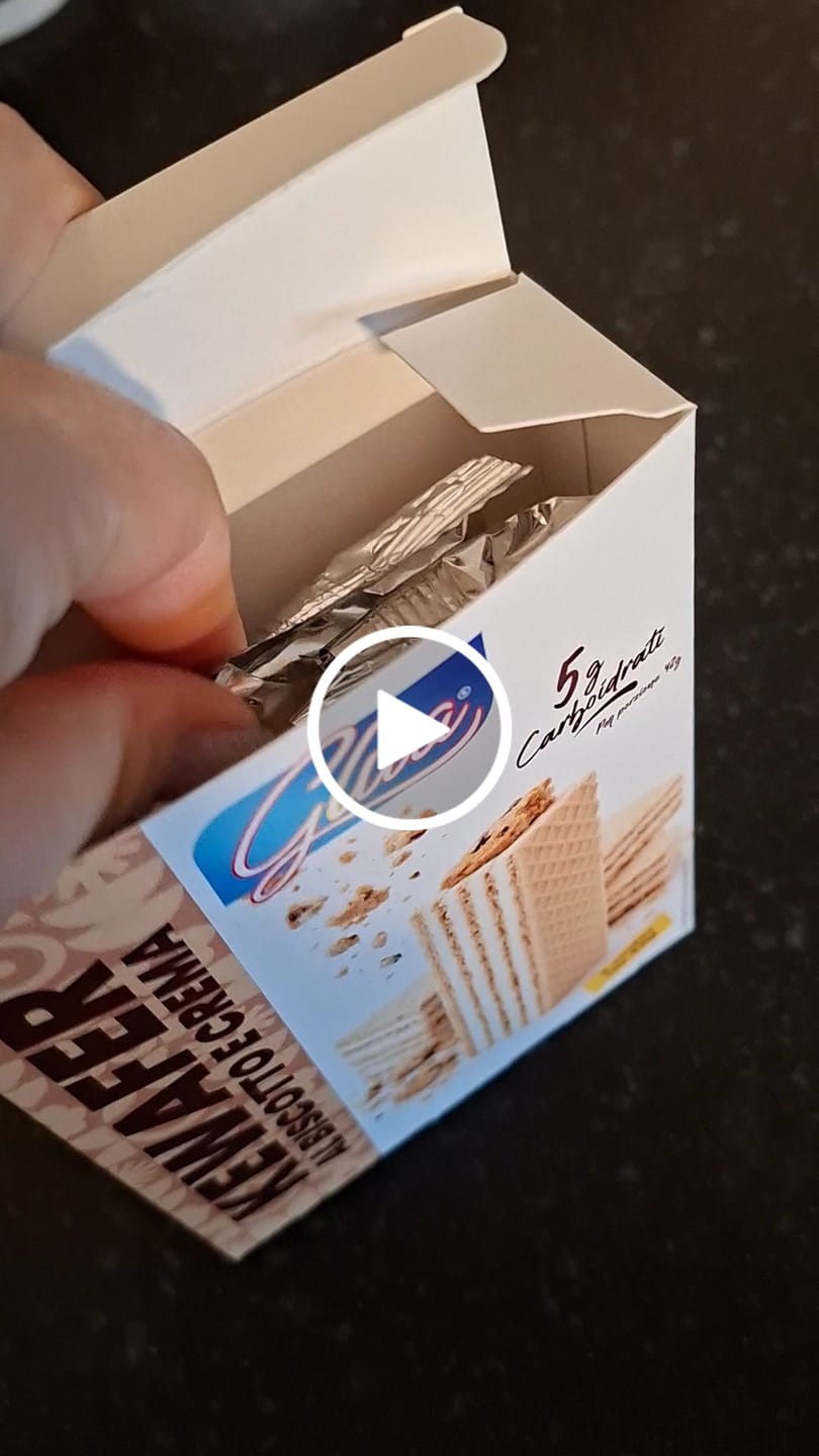 Customer video review of Kewafer ai biscotti e crema