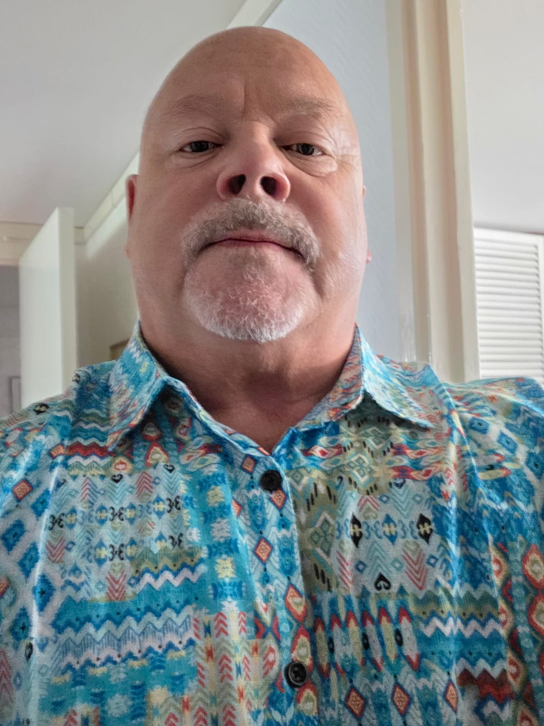 Customer photo review of Men's Boho Short Sleeve Hawaiian Shirt