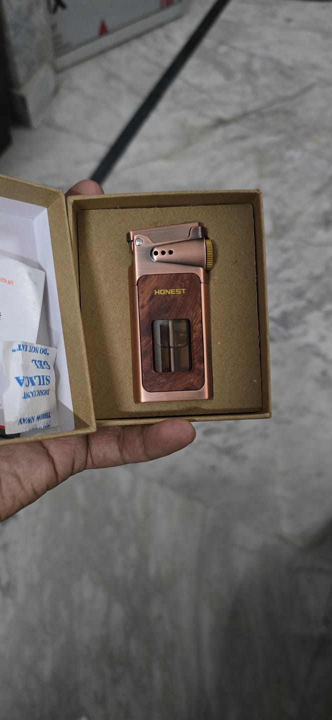 Customer photo review of HONEST Dragon Horn Oil Lighter Transparent Fuel Tank