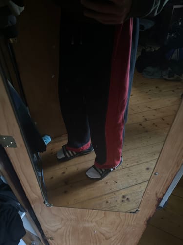 Customer photo review of Vintage 00s Black & Red Jordan Sweatpants (L)