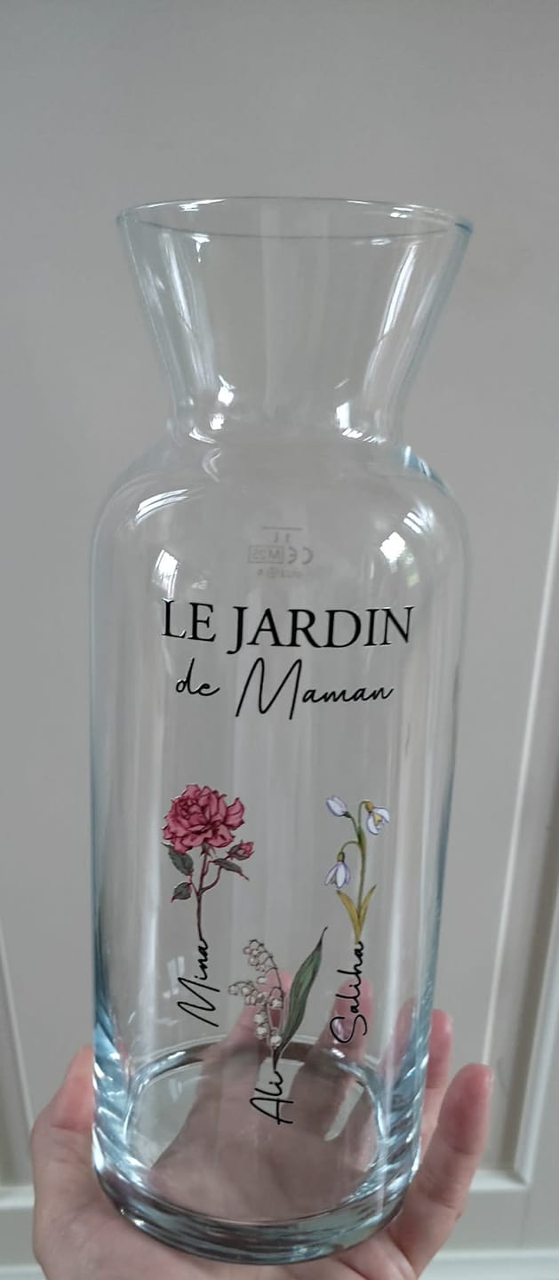 Customer photo review of Toujours en fleur – Vase personnalisé en verre avec fleurs et prénoms pour parents et grands-parents