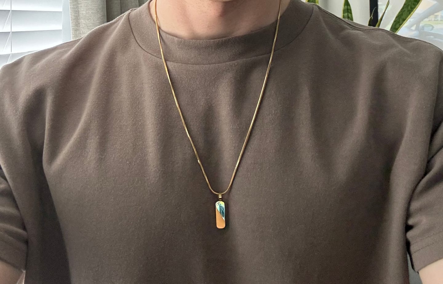 Customer photo review of Minimal Pendant & Square Chain