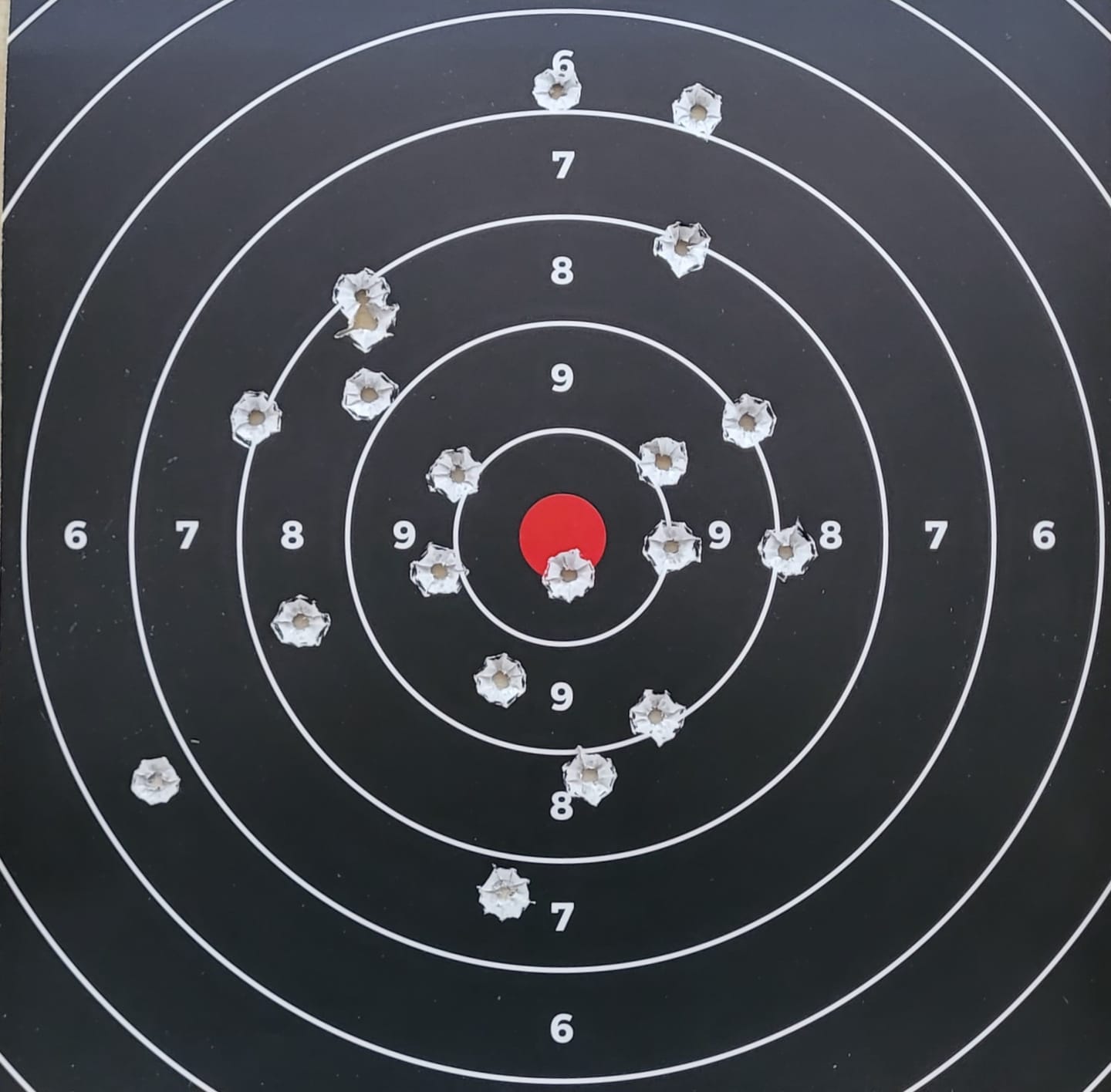 Customer photo review of SHIELD Splatter Targets 10er Pack 26x26cm - 09