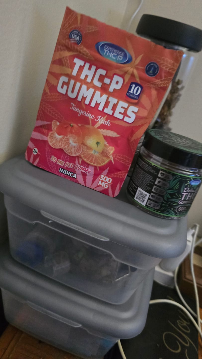 Customer photo review of Delta 8 THC Vegan Gummies 600mg