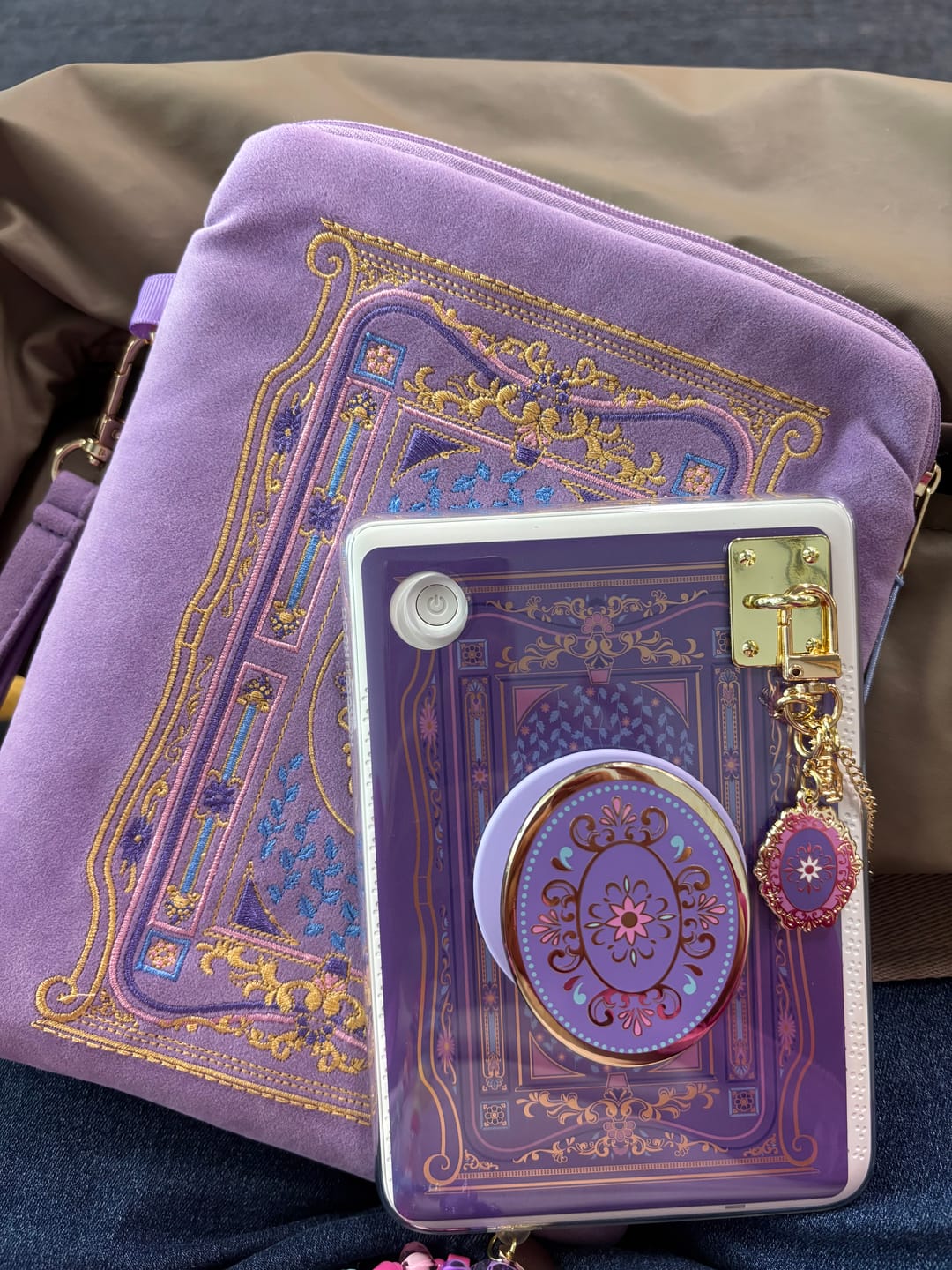 Customer photo review of Literati eReader Sticker Insert - Purple