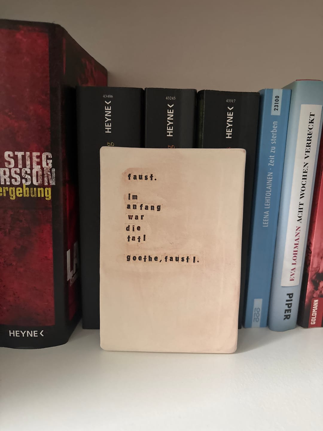 Customer photo review of Im Anfang war die Tat - Edition V Mai 2026