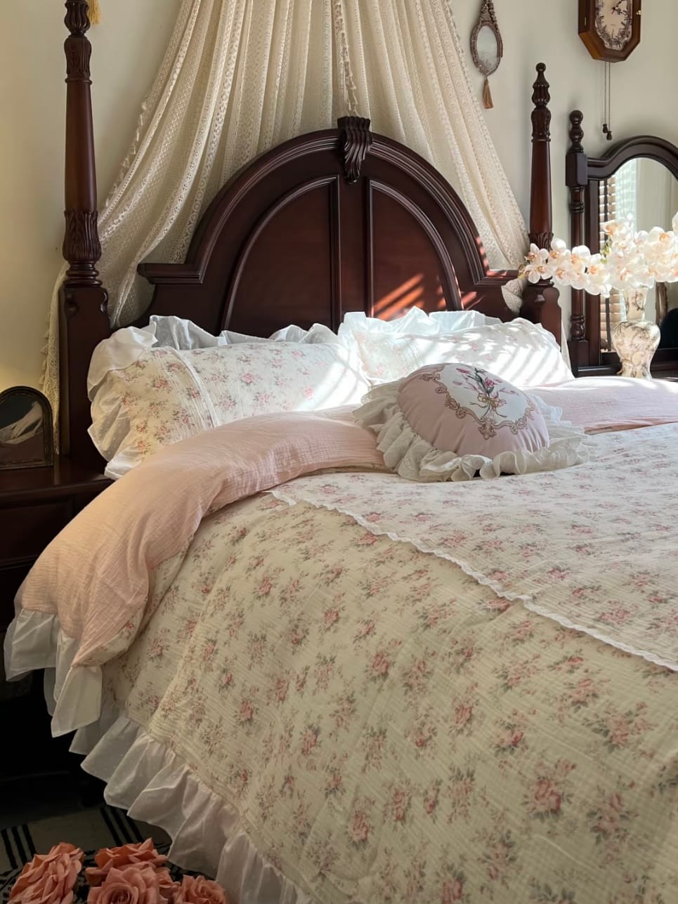 Customer photo review of Soft Blooming Bedding Set