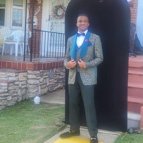 Customer photo review of Men's 3-Piece Vintage Style Gold Damask Jacquard Green Suit