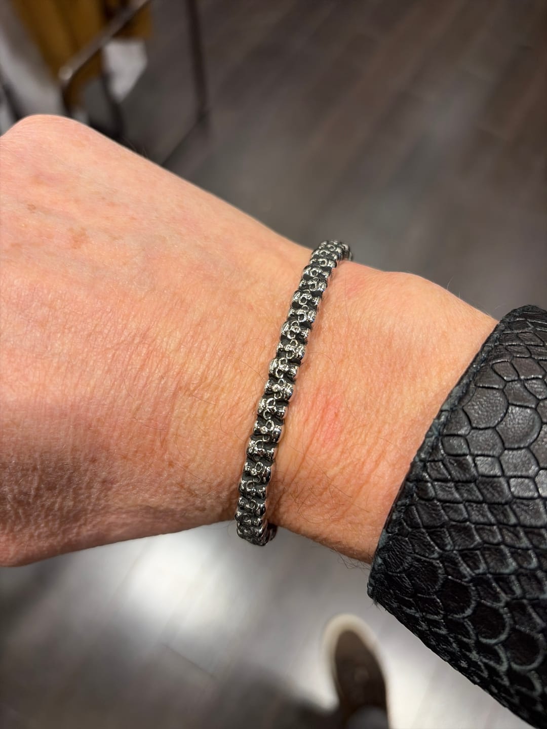 Customer photo review of SKULL LEGION.