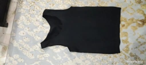 Customer photo review of BaseFit Tank | הגופייה שמזכירה לגוף שלך להתיישר, בלי מאמץ