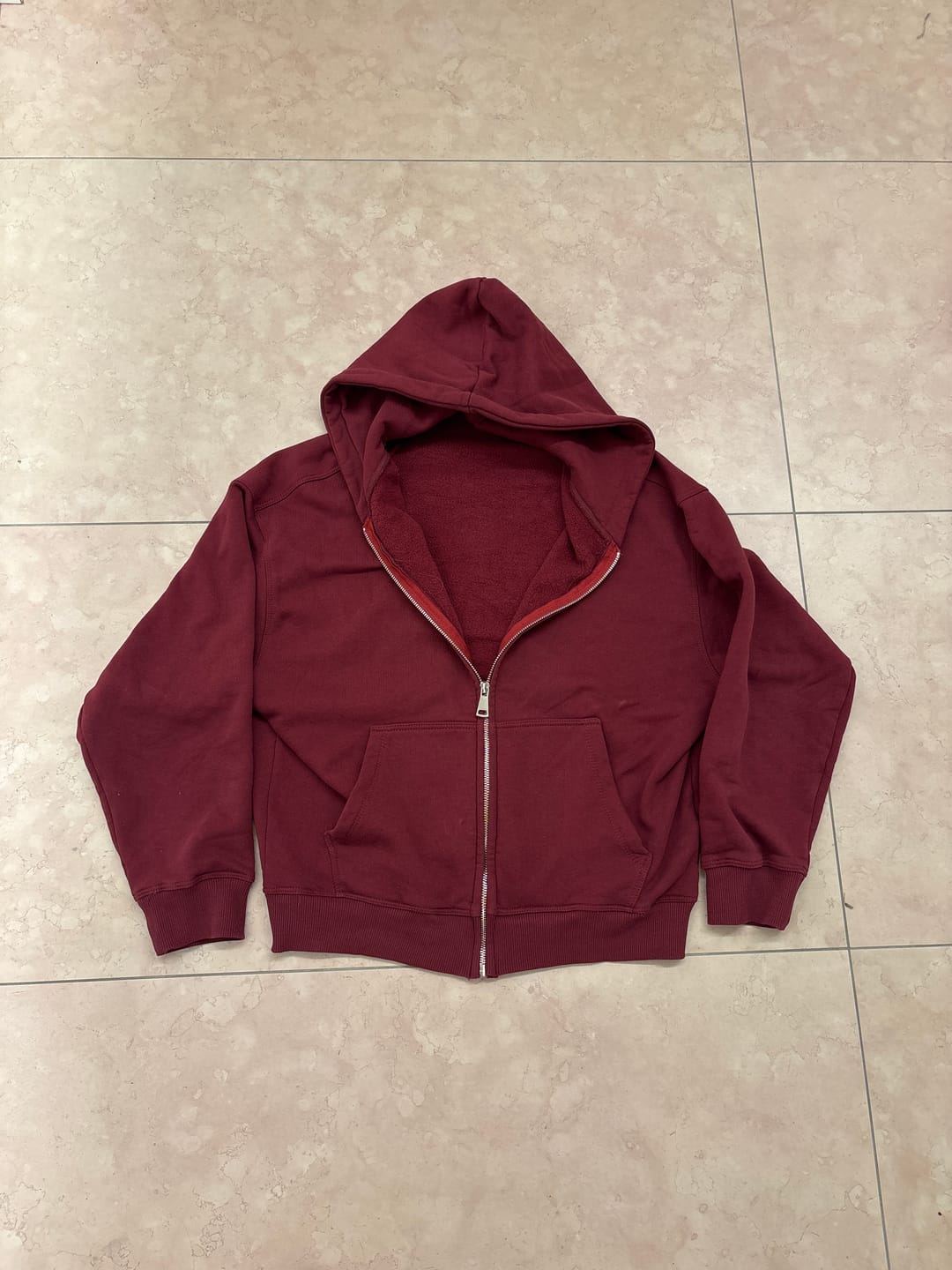 Customer photo review of Zip Hoodie Premium Blanks 330GSM Merlot