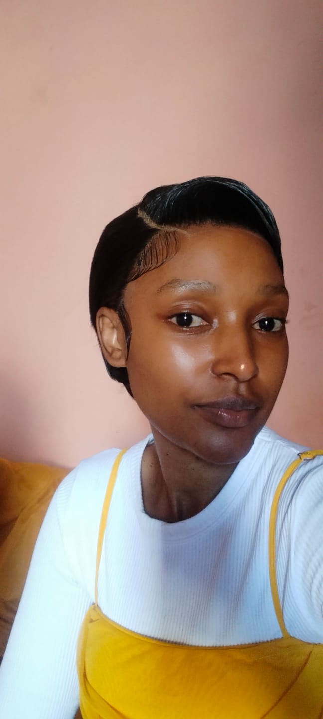 Customer photo review of TONI - Brazilian Pixie 13x4 - 10"