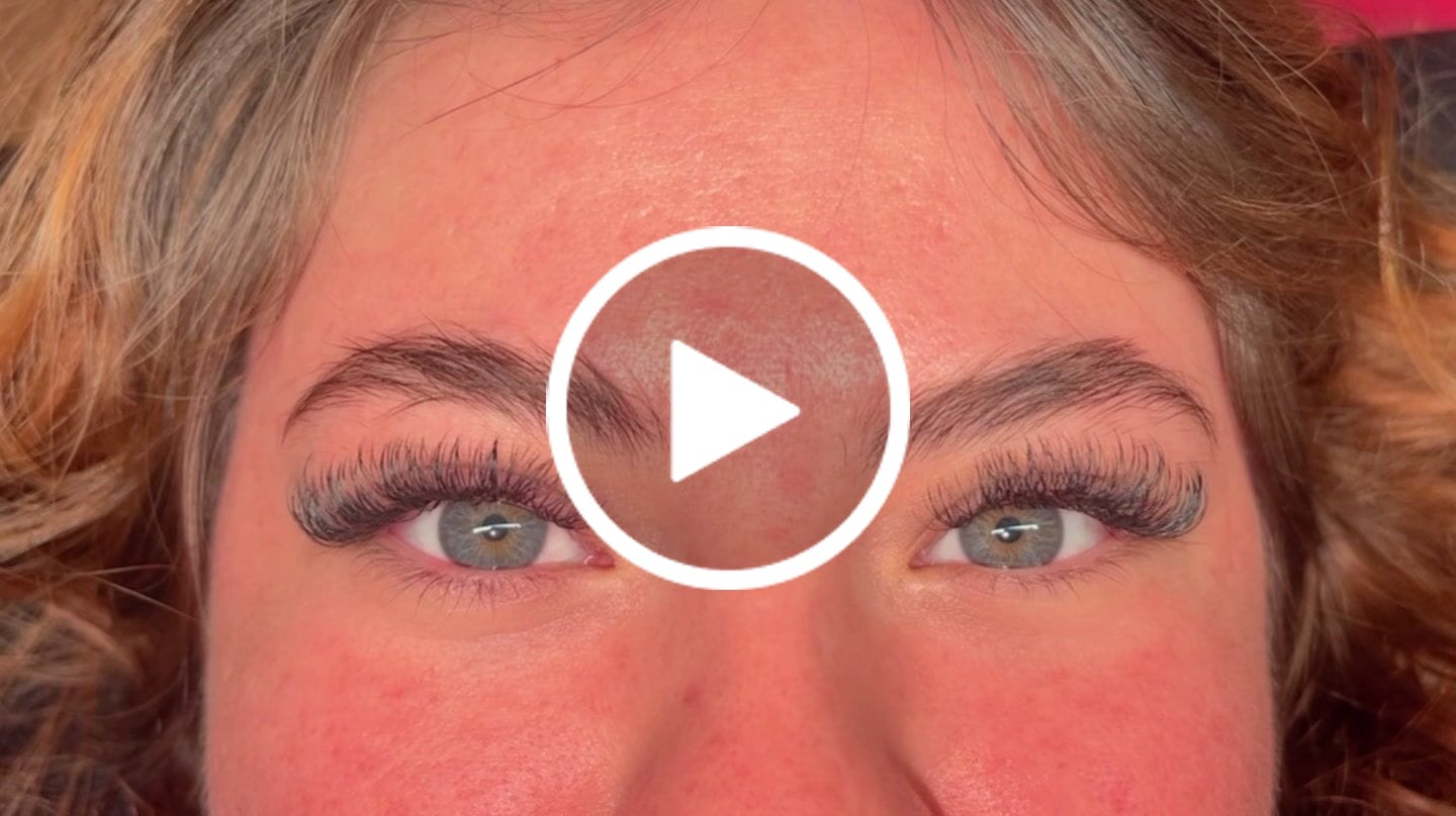 Customer video review of Mixed W Lashes (36 rows)