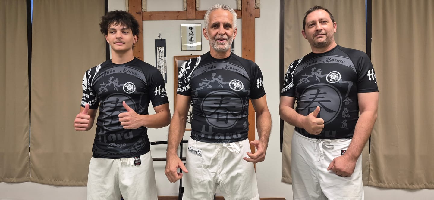 Customer photo review of CUSTOM SHORT SLEEVE RASH GUARD