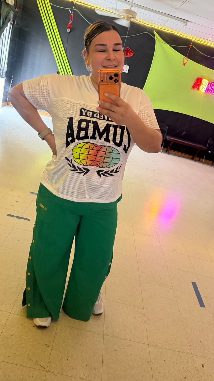 Customer photo review of Worldwide V-Neck Mesh Top