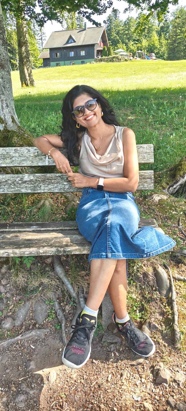 Customer photo review of Golden Boomerang Necklace