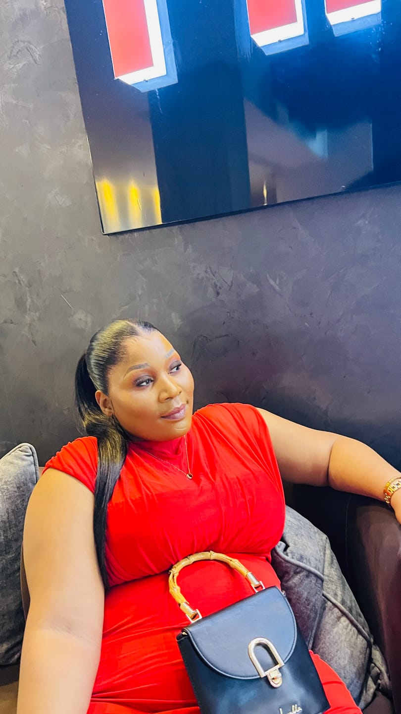 Customer photo review of HD Lace Frontal Lagos Hairline Closures
