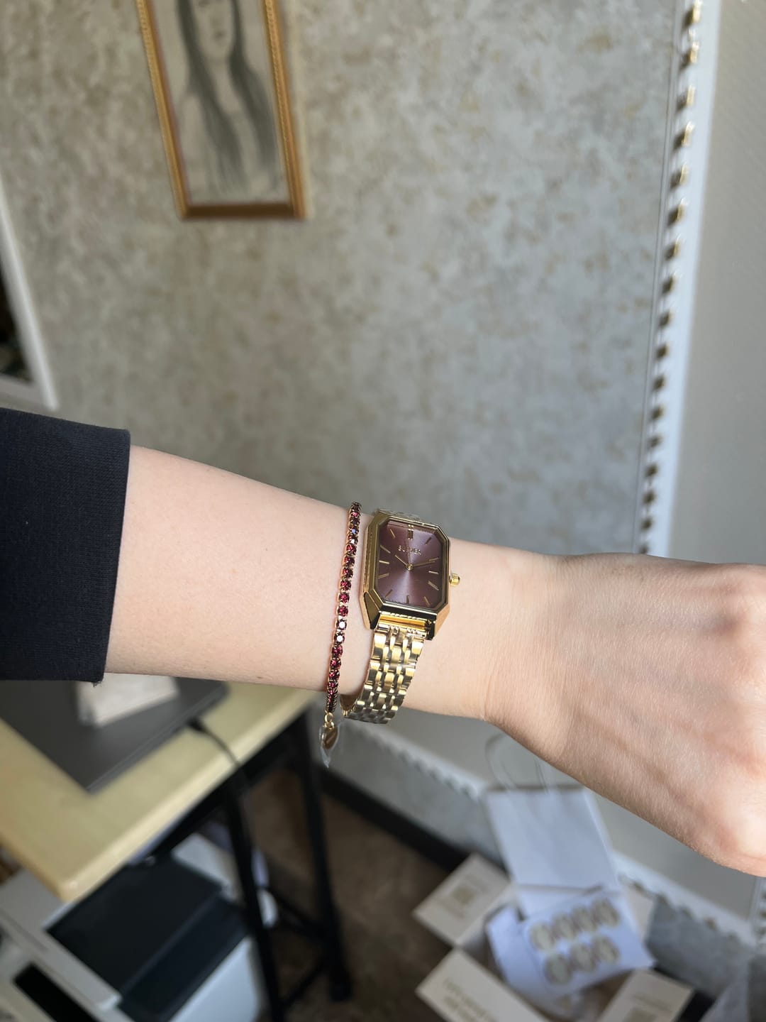 Customer photo review of Isabell Gold Burgundy