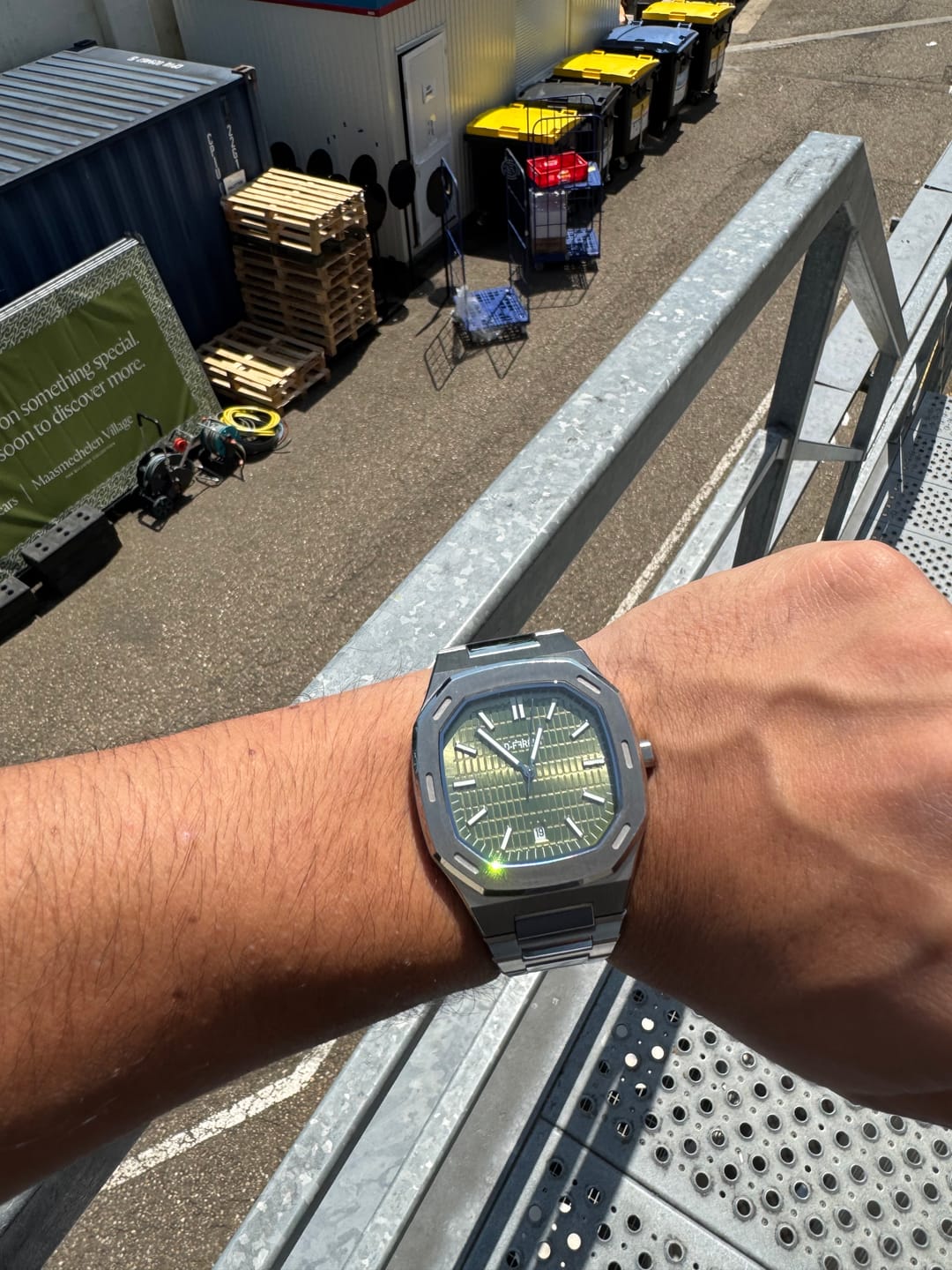 Customer photo review of DOUBLE F - OLIVE GREEN