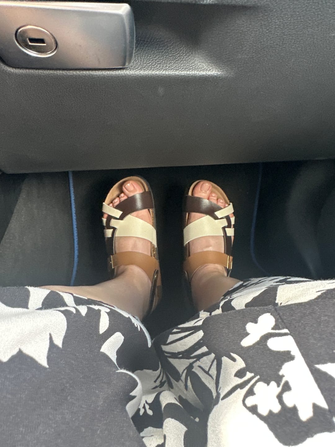 Customer photo review of Orthopädische Damen Sandalen – Noa