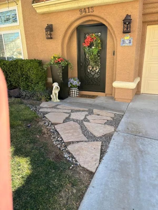 Customer photo review of Artificial Outdoor Hydrangea Flowers - UV resistant, Waterproof, Windproof