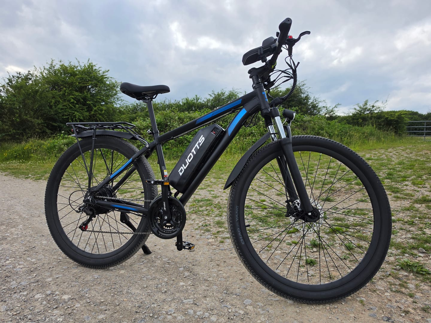 Customer photo review of DUOTTS C29L Electric Bike Ship to UK