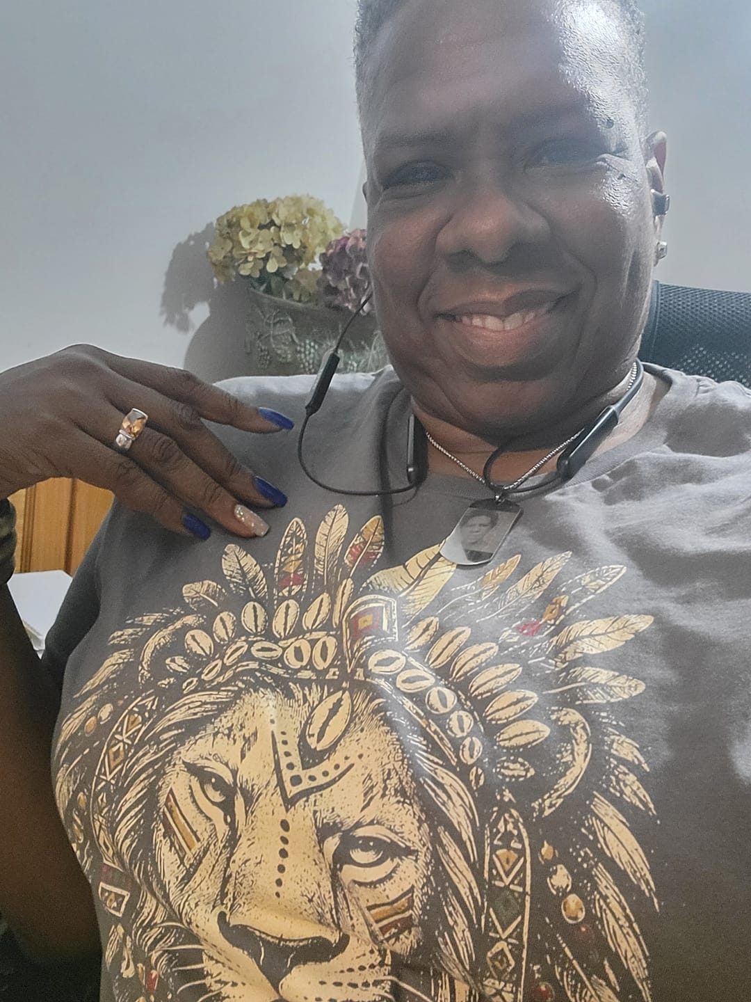 Customer photo review of Regal Lion Feathers and Shells Tee