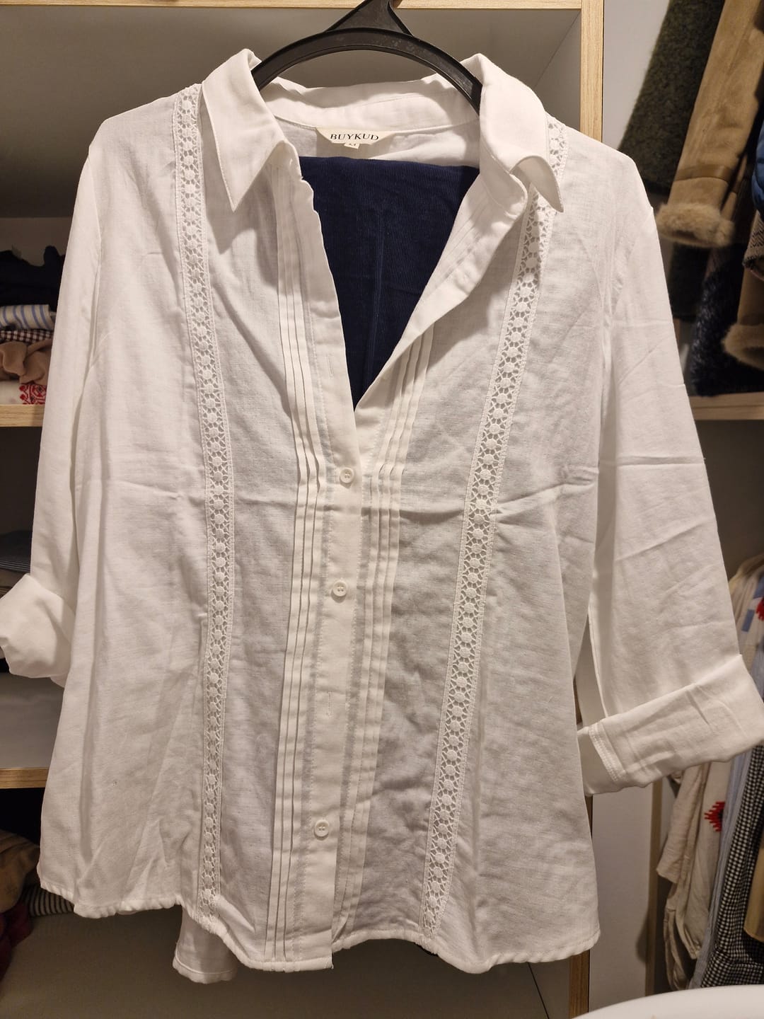 Customer photo review of Plus Size Women Artsy Spring Shirred Turn-down Collar 100%Cotton Shirt