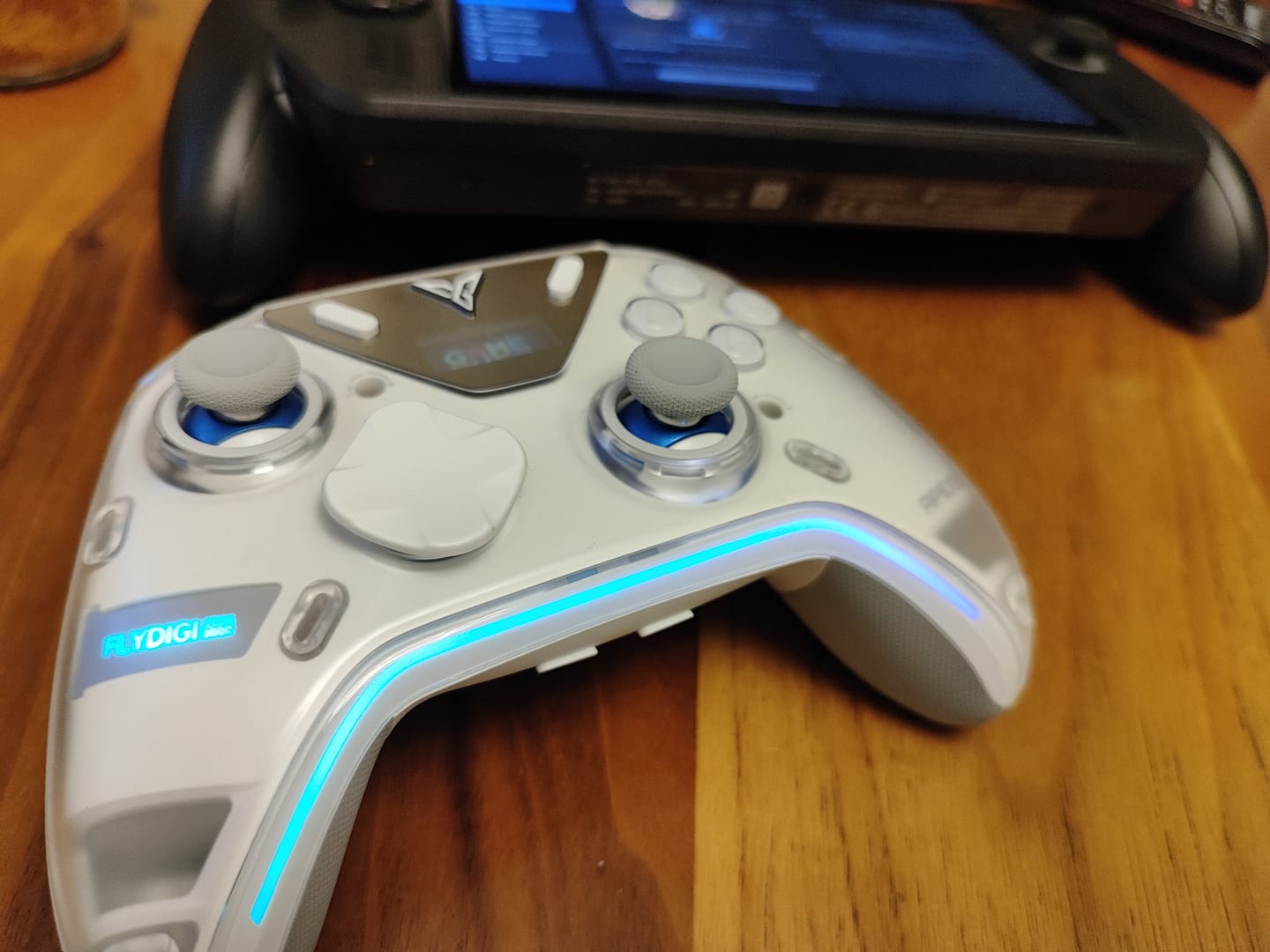 Customer photo review of FLYDIGI Apex 5 Oyun Kolu