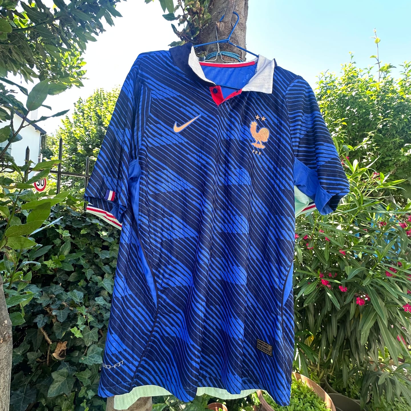 Customer photo review of KKGool -  Maillot Player Equipe de France Domicile 2026/2027 Coupe Du Monde
