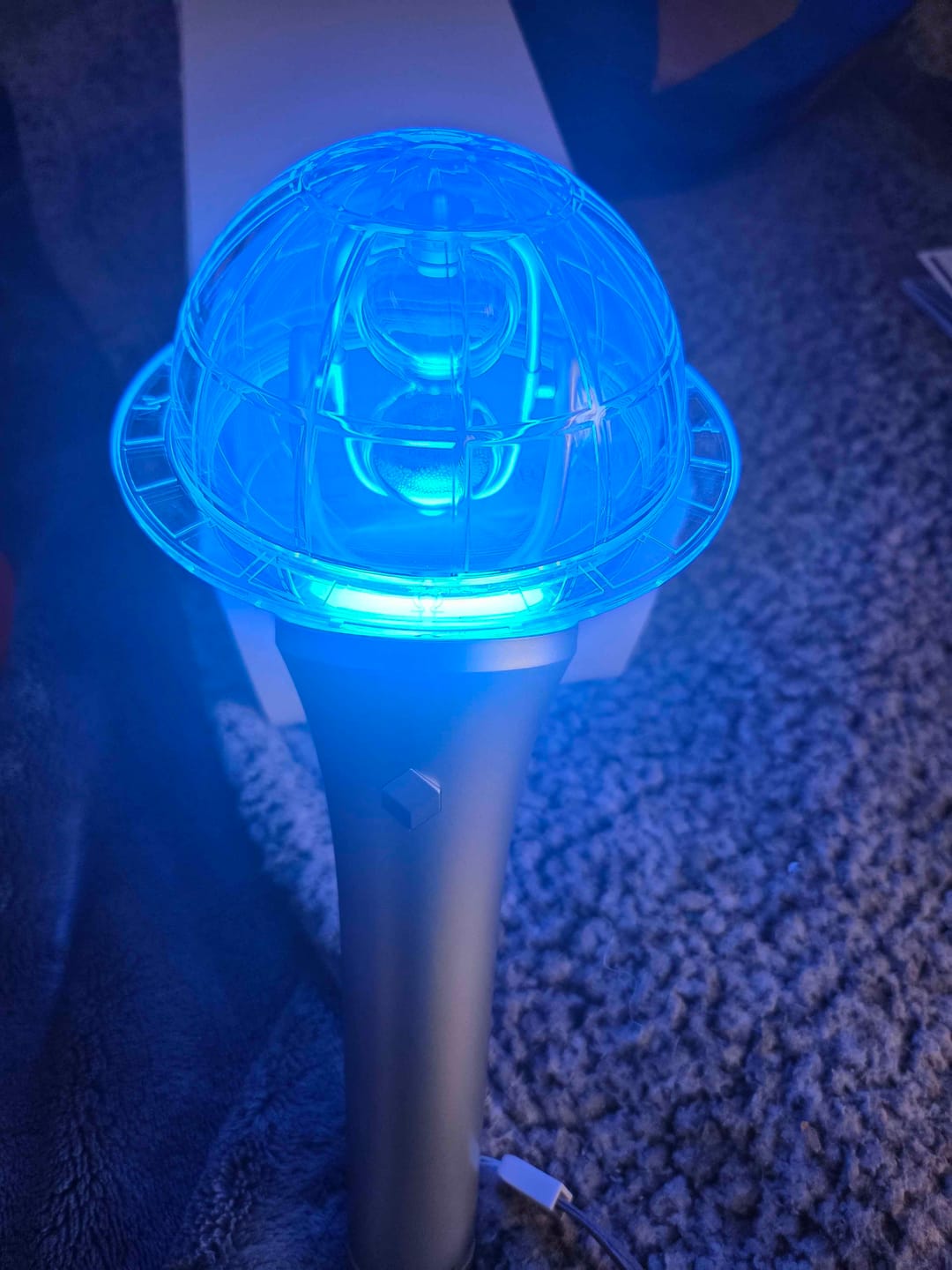Customer photo review of ATEEZ - OFFICIAL LIGHT STICK VER.3