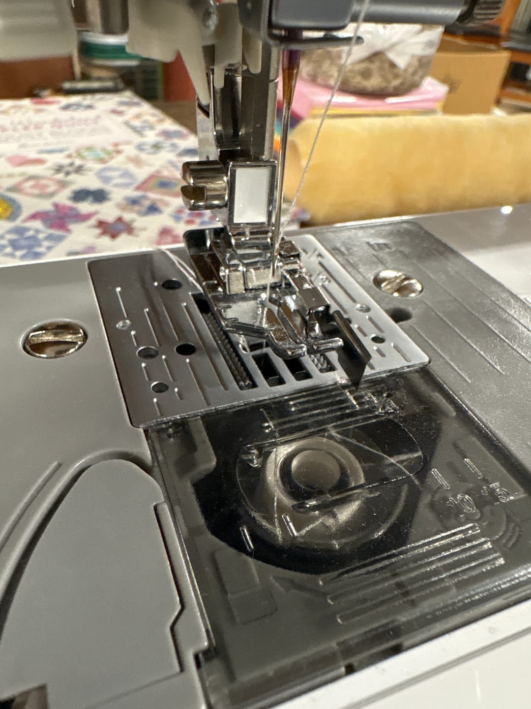 Customer photo review of 1/4" Piecing Foot with Guide, Brother #SA185