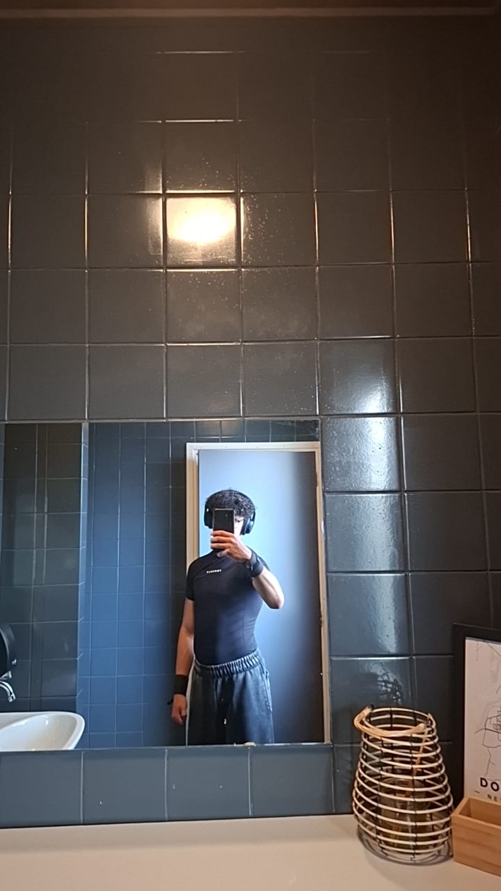 Customer photo review of 475 SuperVillain Compression Tees