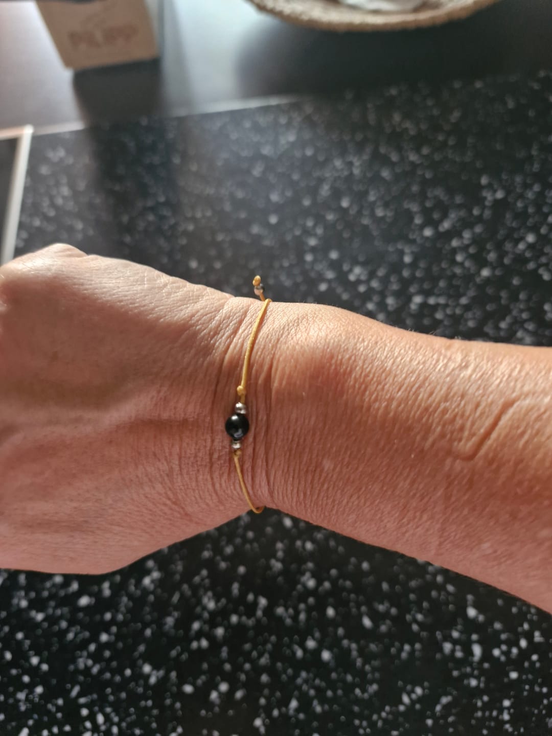 Customer photo review of Obsidian Armband - Naturband
